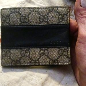 Gucci wallet